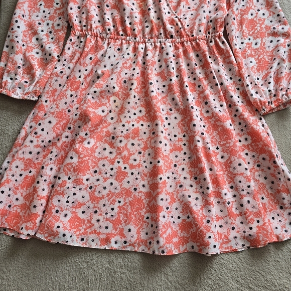 CeCe By Cynthia Steffens Coral Pop Gemma Surplice Long Sleeve Dress Size 12 - Picture 9 of 15